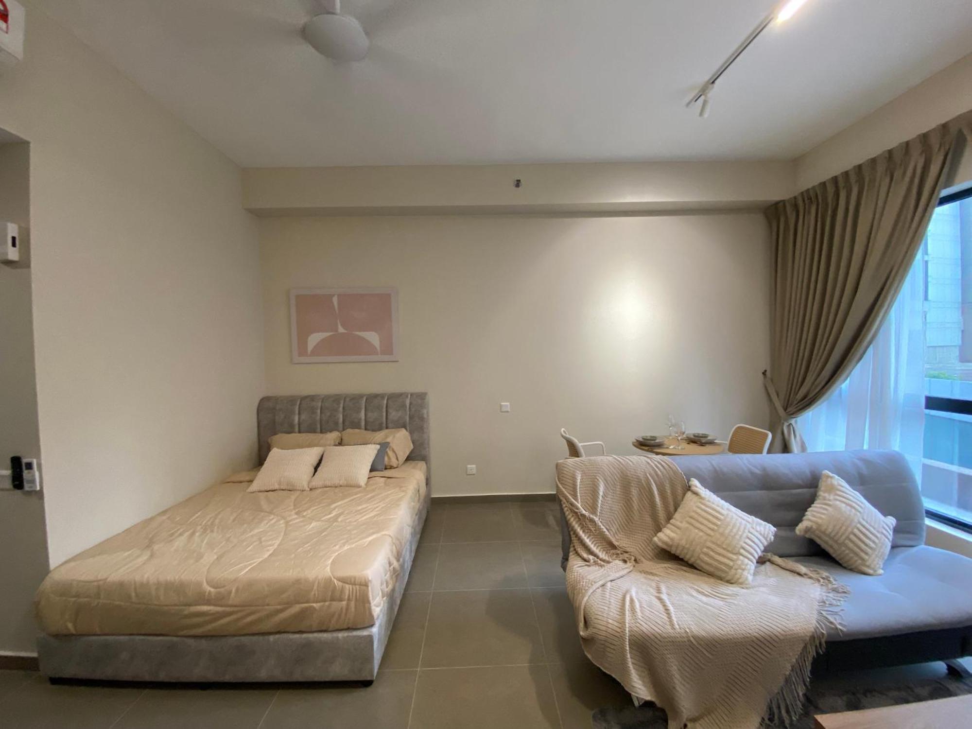 One Utama 3km Away Cozy Petaling Jaya